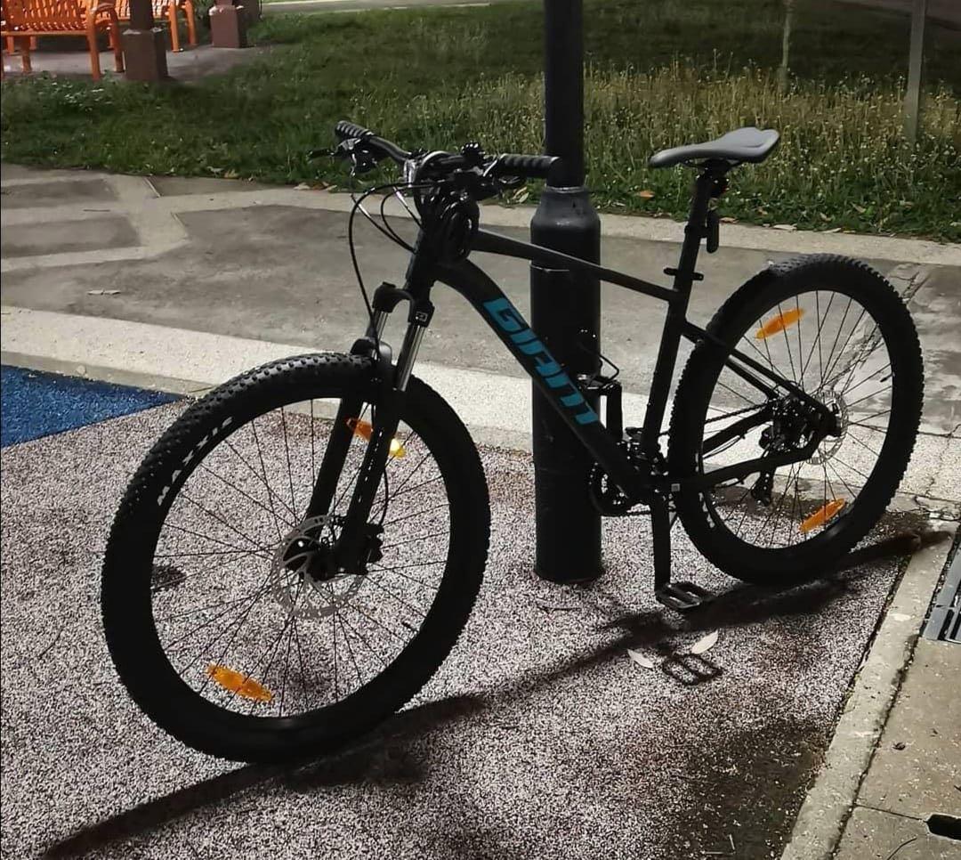 Giant Talon 3 27.5 Matte Black Blue M