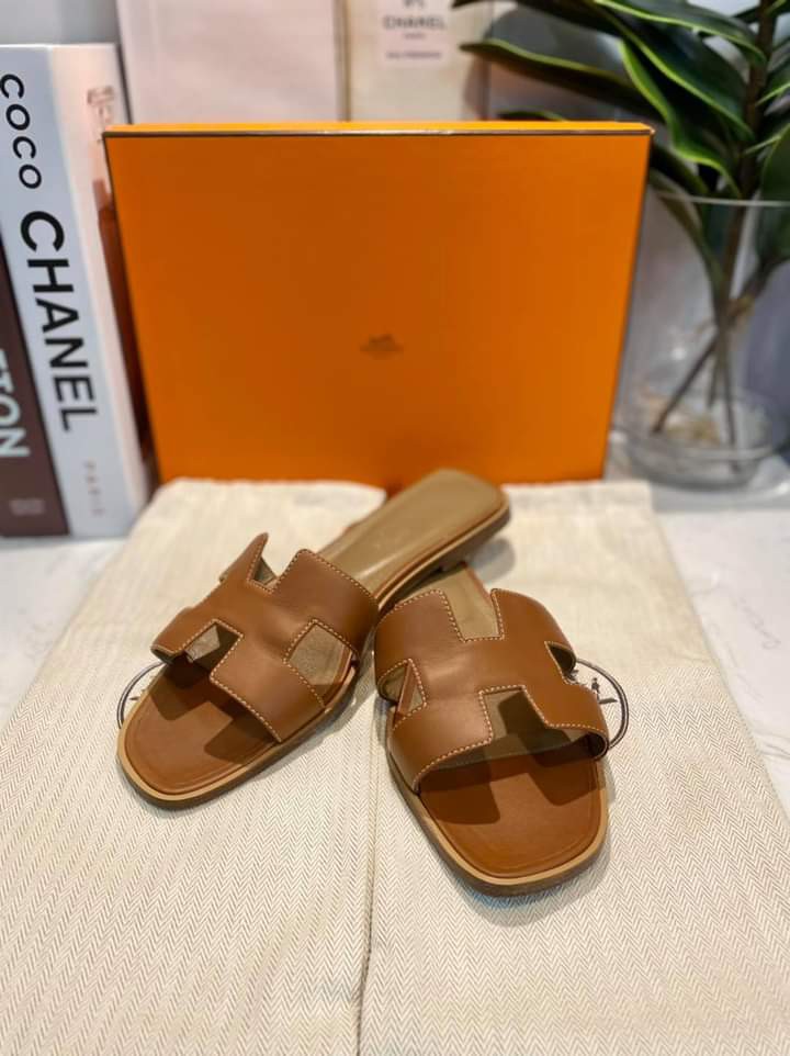 hermes slides tan