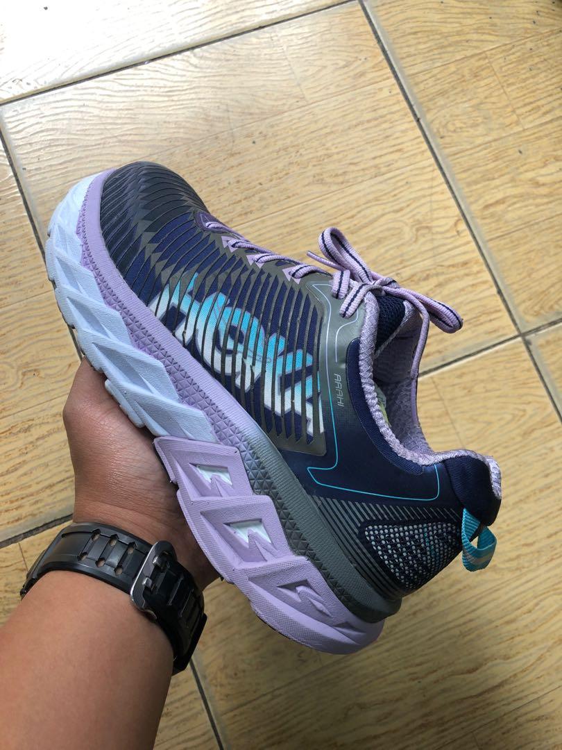 hoka womens cross trainers