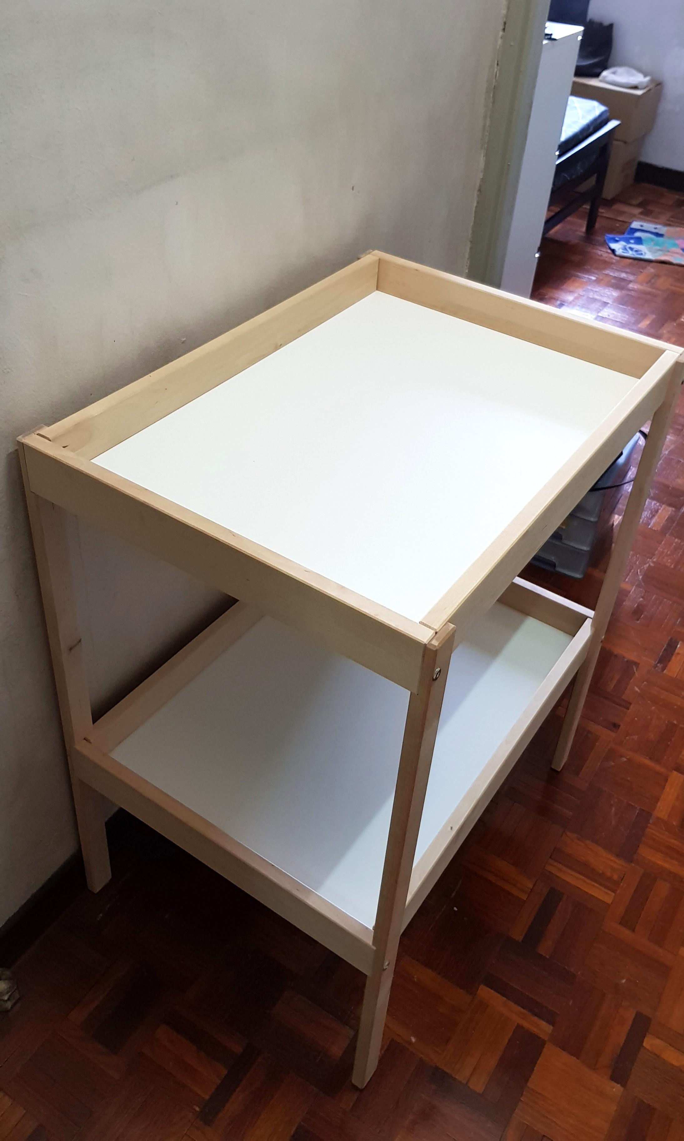 Second hand clearance changing unit