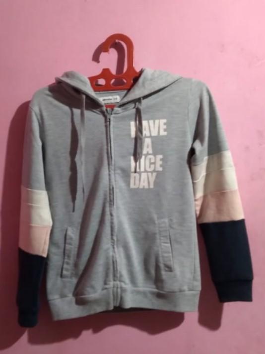 Jaket nevada, Bayi \u0026 Anak, Baju Anak Perempuan, 4 hingga 7 tahun di  Carousell