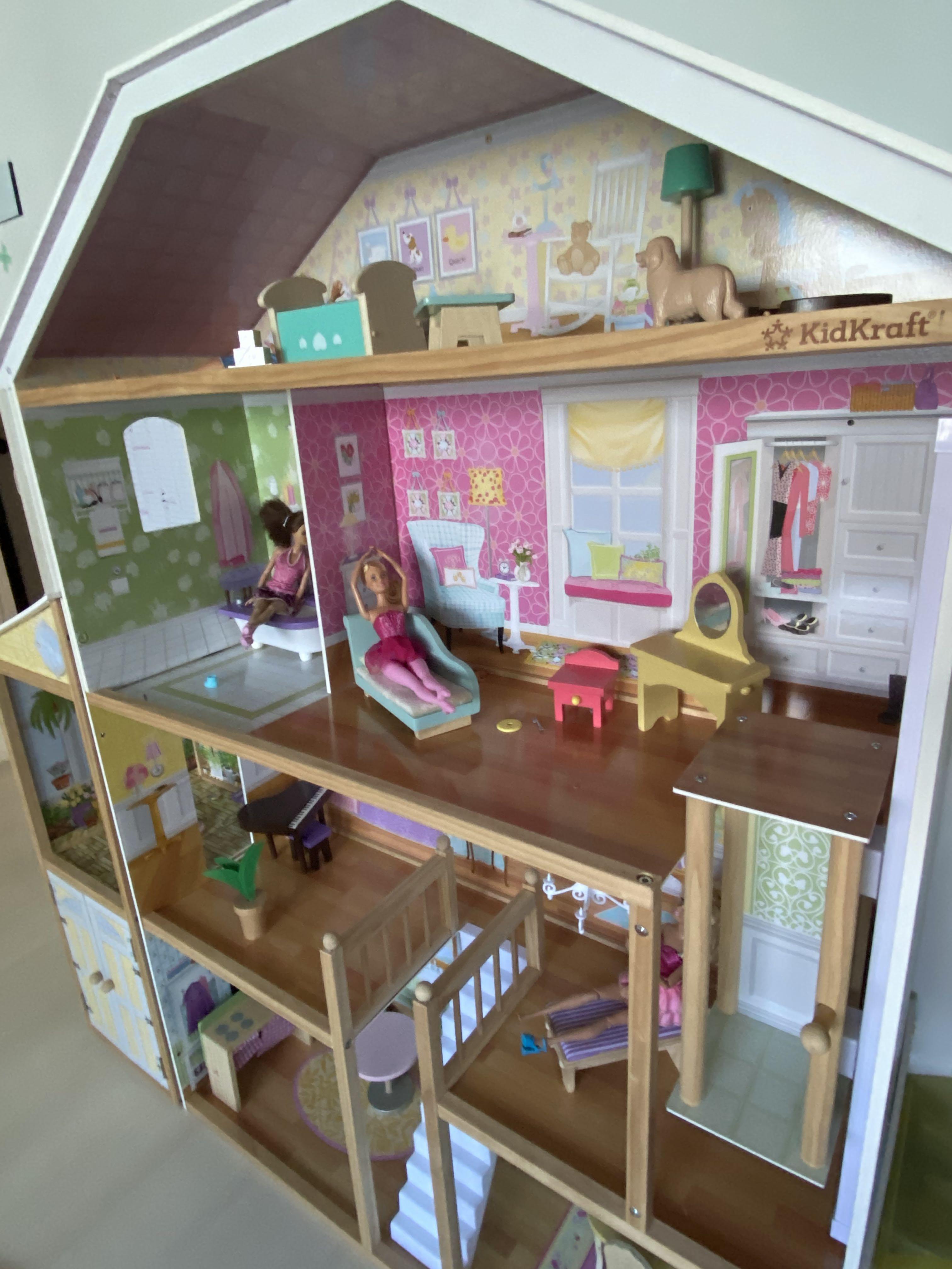 Giant barbie doll house best sale