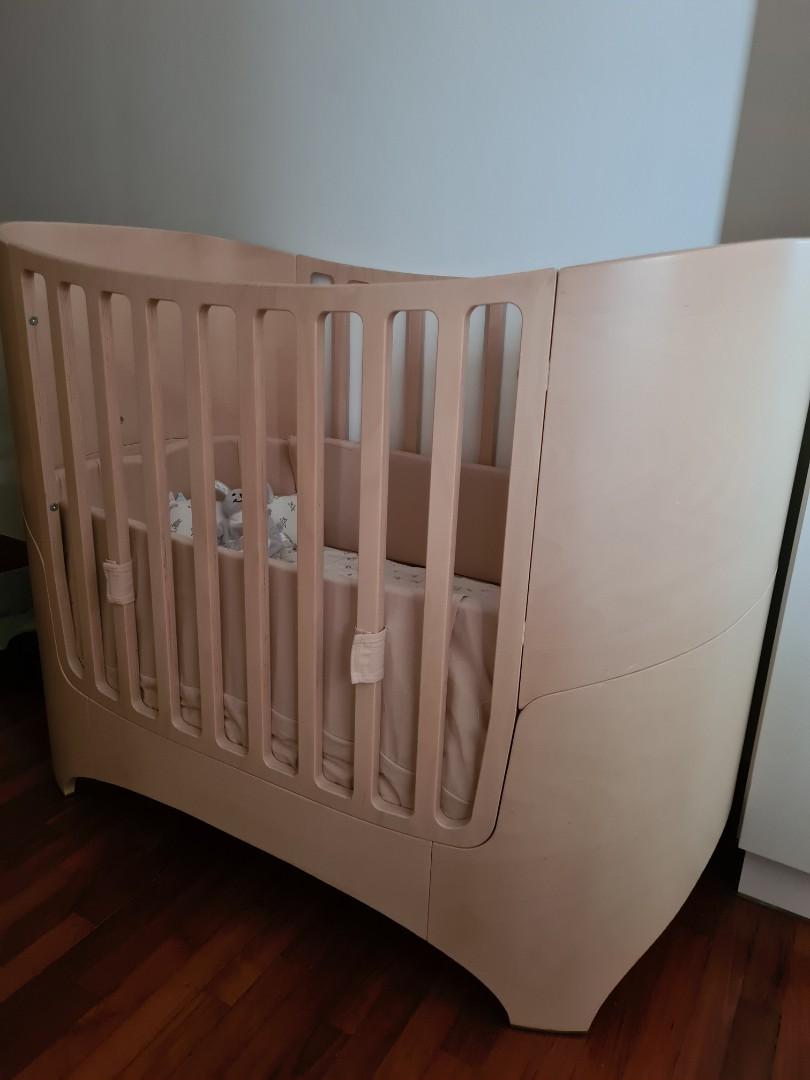 Leander cot extendable to junior bed, Babies & Kids, Baby Nursery