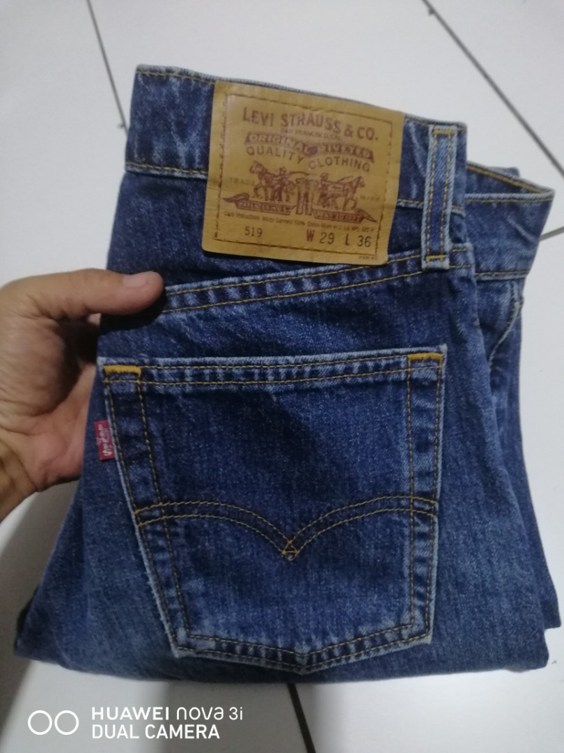Levis 519 vintage 90s, Men's Fashion, Tops & Sets, Tshirts & Polo Shirts on  Carousell