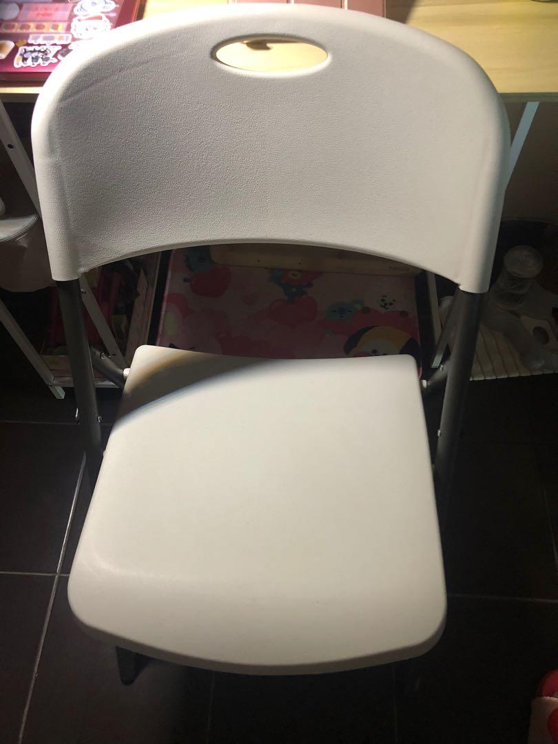 LIFETIME Almond Folding Chair (White) (Category: Chairs) located in Makati City. Submitted by beckyscart (Listing ID 1068003420, Image 2). Description: Bought at Ace Hardware SM Megamall last September 2020 (see first photo - actual day I bought it 😊) Retail price: 1399php No issues but needs a little cleaning 😅 The lines on the backrest were already there when I bought it This isn’t cushioned but it’s actually comfy to sit on since the design 
