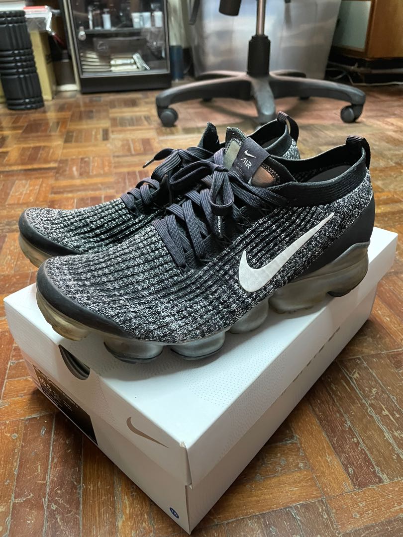 Nike Air Vapormax Flyknit 3, 他的時尚, 鞋, 運動鞋在旋轉拍賣