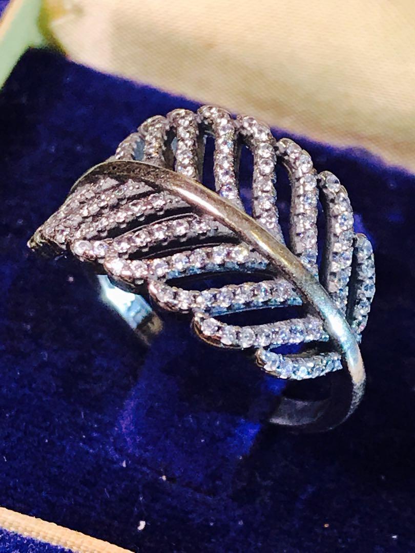 Leaves silver ring with cubic zirconia – Pandora Jordan