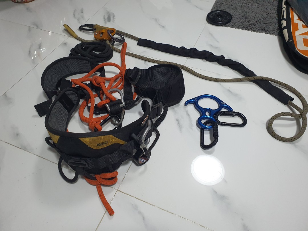 petzl harness, Everything Else on Carousell