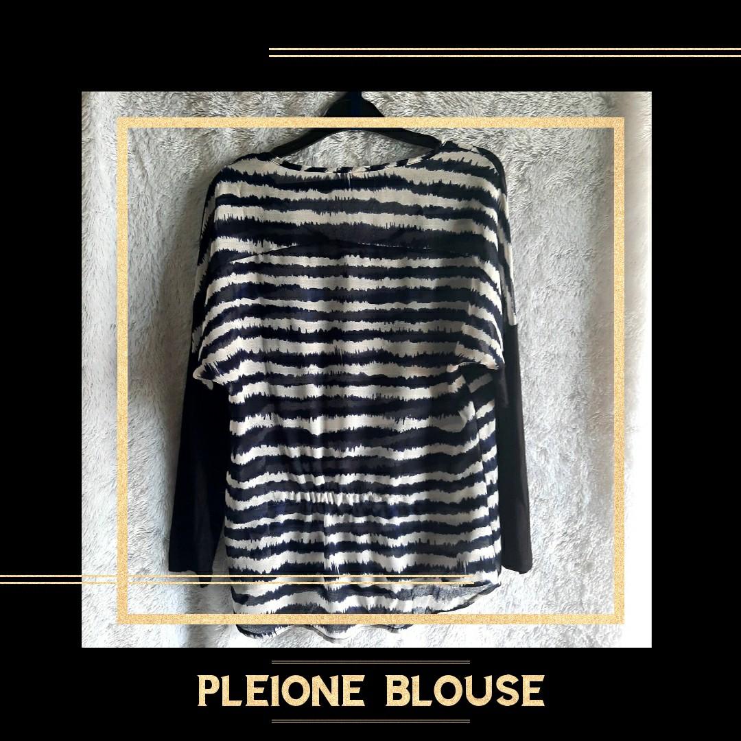pleione blouse, Fesyen Wanita, Pakaian 