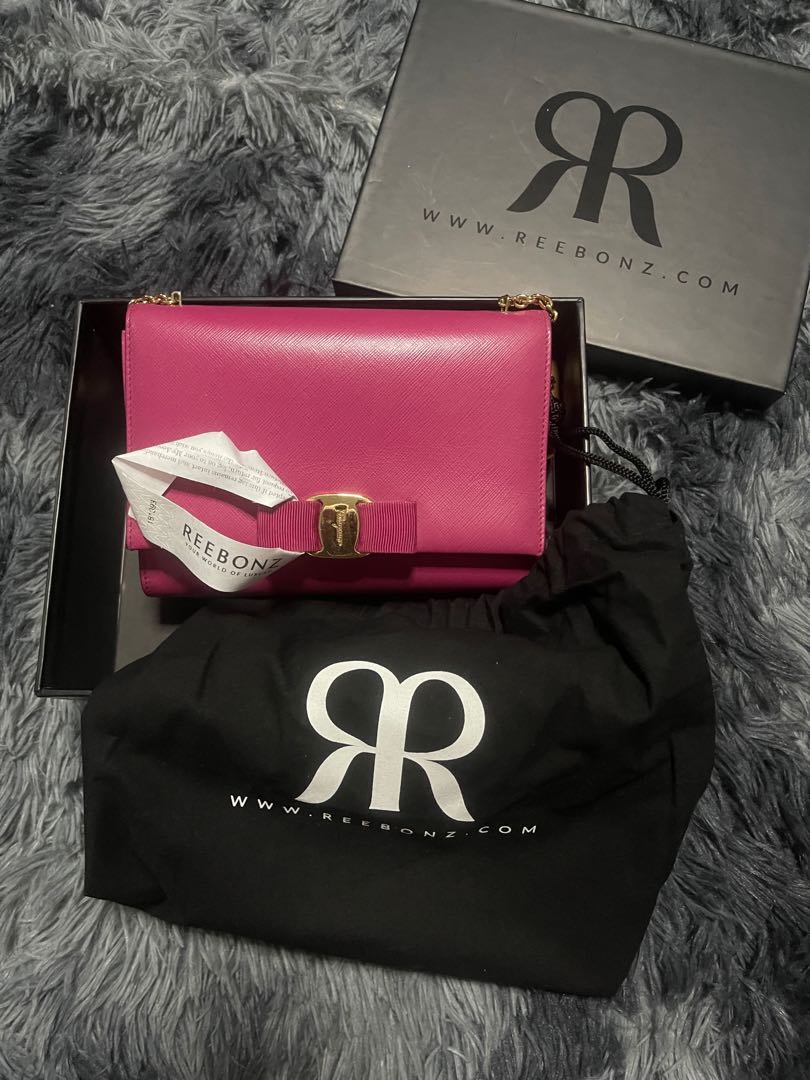 Salvatore Ferragamo vara bow sling