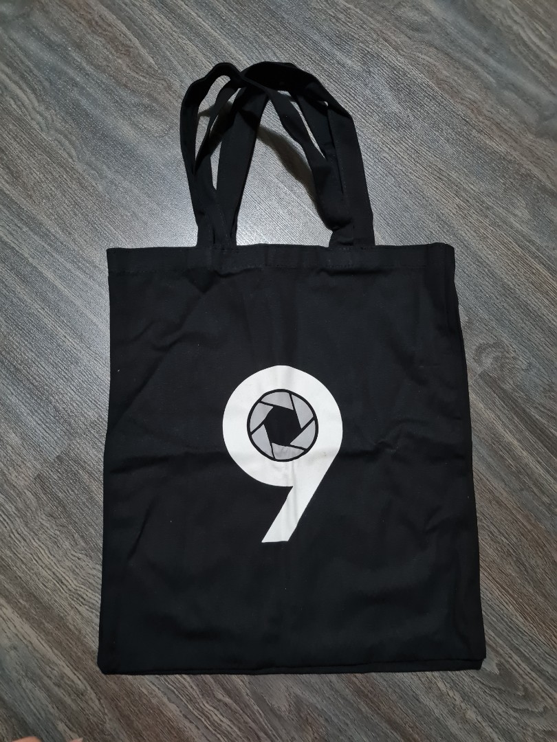 SAMSUNG Tote bag Black, Women's Fashion 