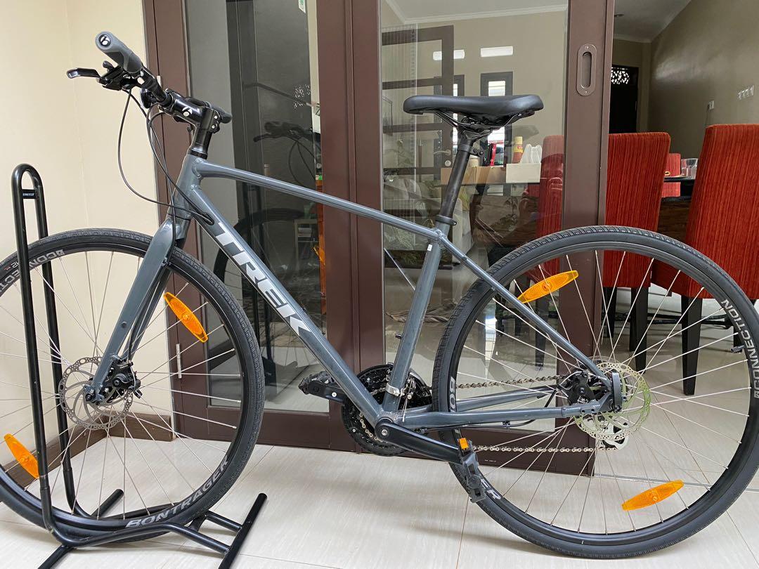 Sepeda hybrid Trek FX1 Olah Raga Sepeda di Carousell