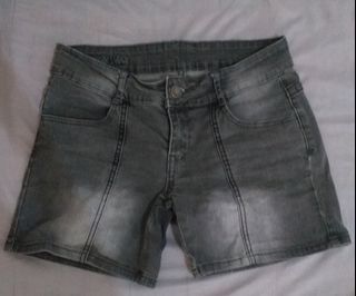 (Category: ) located in . Submitted by yc_66 (Listing ID 1068097884, Image 1). Description: .