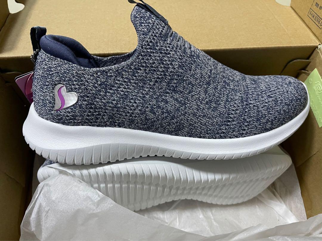 Skechers Stretch Fit Shoes, Women's Fashion, Footwear, Sneakers on Carousell