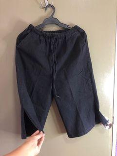 Square Pants with slit