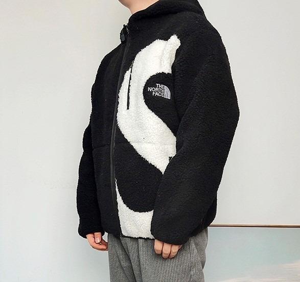 Supreme North Face fleece S logo M size, 男裝, 外套及戶外衣服