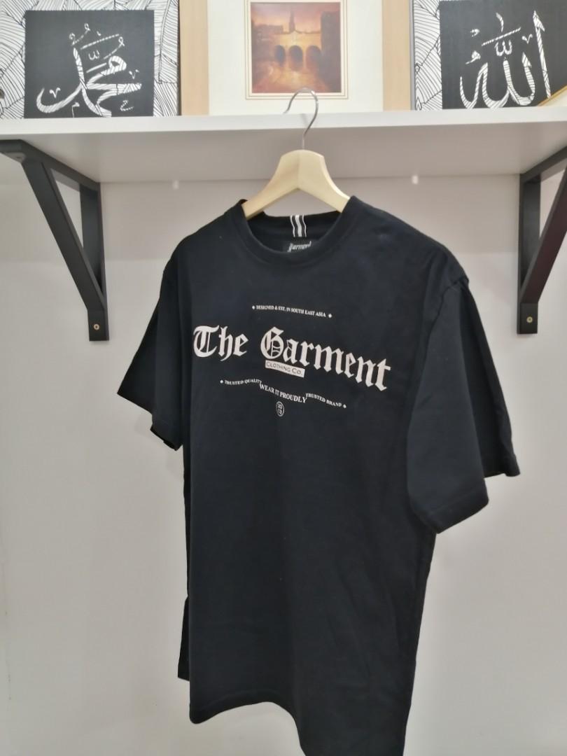 The garment top t shirt