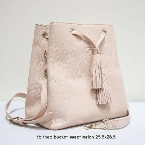 Thea bucket sales bag tory burch