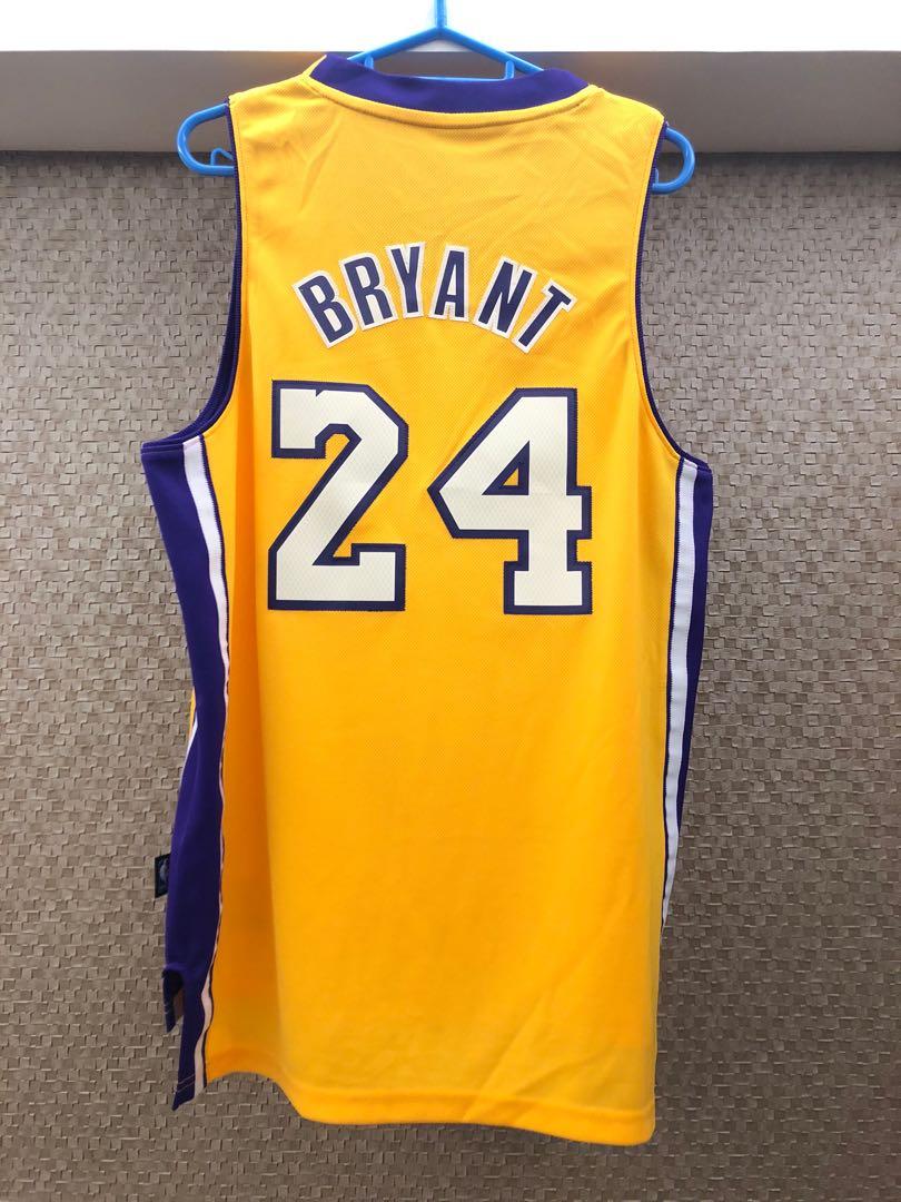 USED 24 KOBE BRYANT ADIDAS LOS ANGELES LAKERS GOLD SWINGMAN