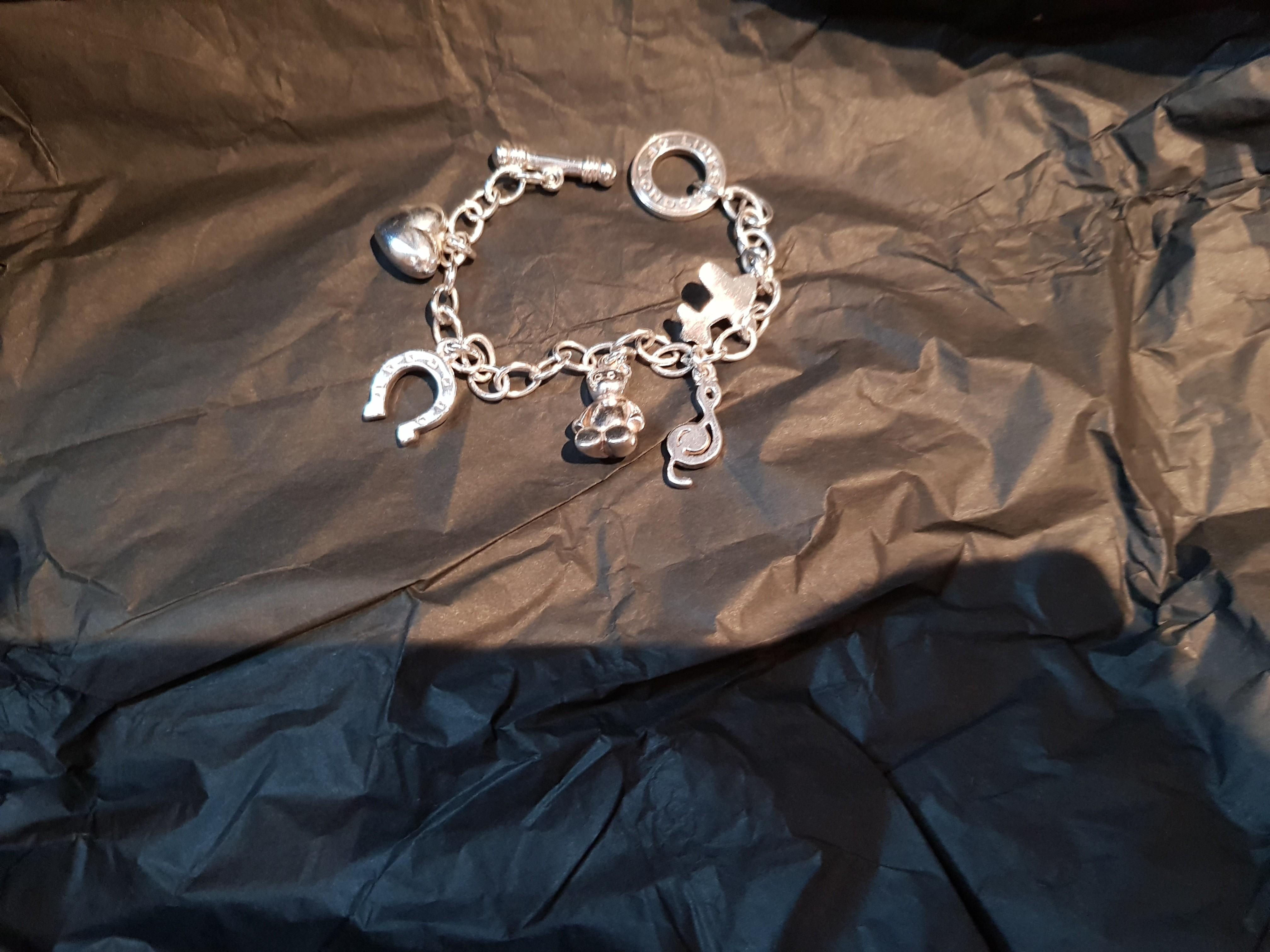 Vintage Links Of London Silver Charm Bracelet Women S Fashion Jewelry Organisers Necklaces On Carousell