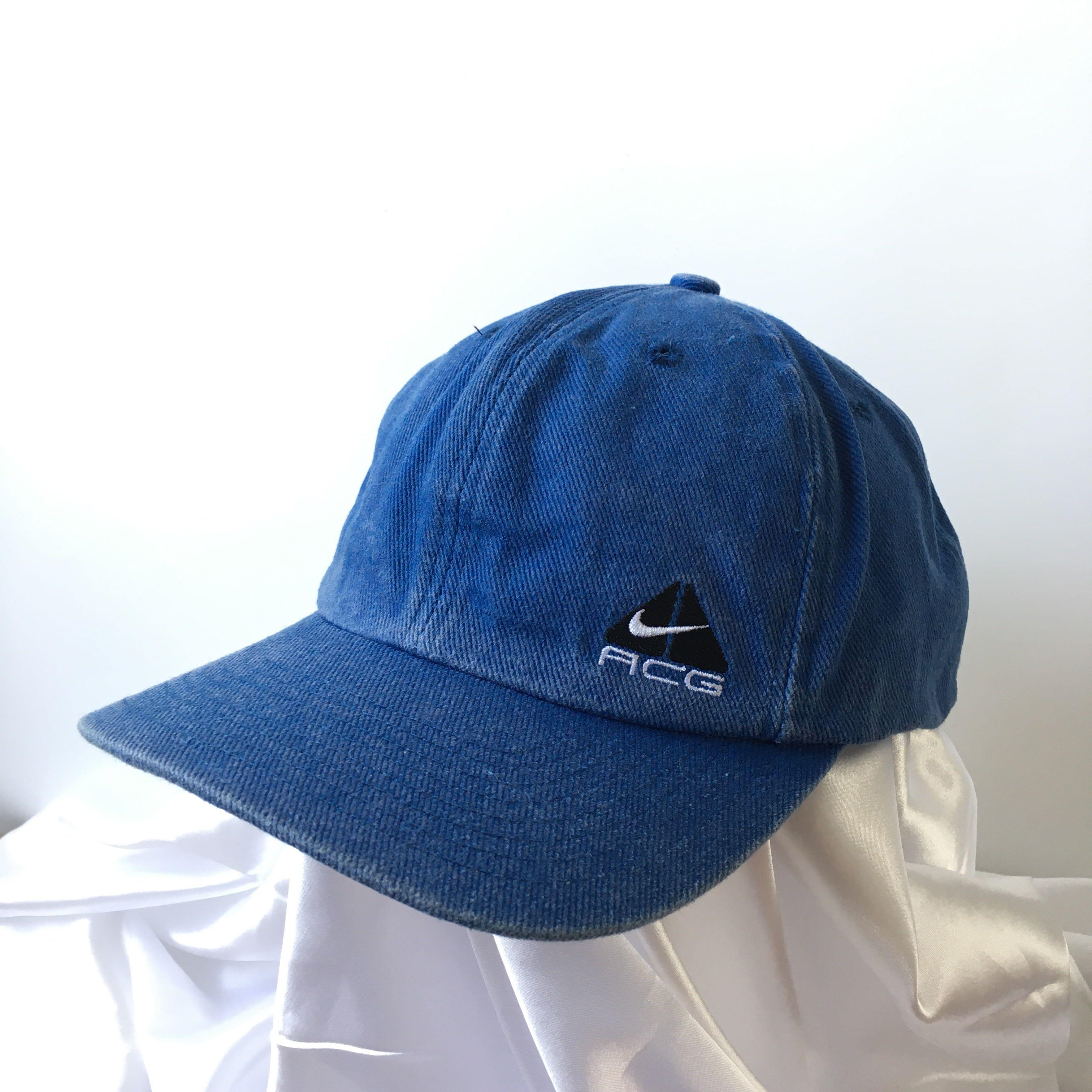 Vintage Nike ACG 90s NOS missing price tag