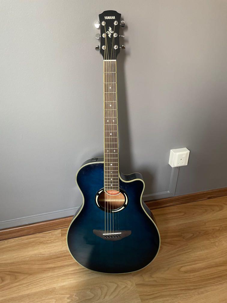 Yamaha APX500III with brand new elixir strings
