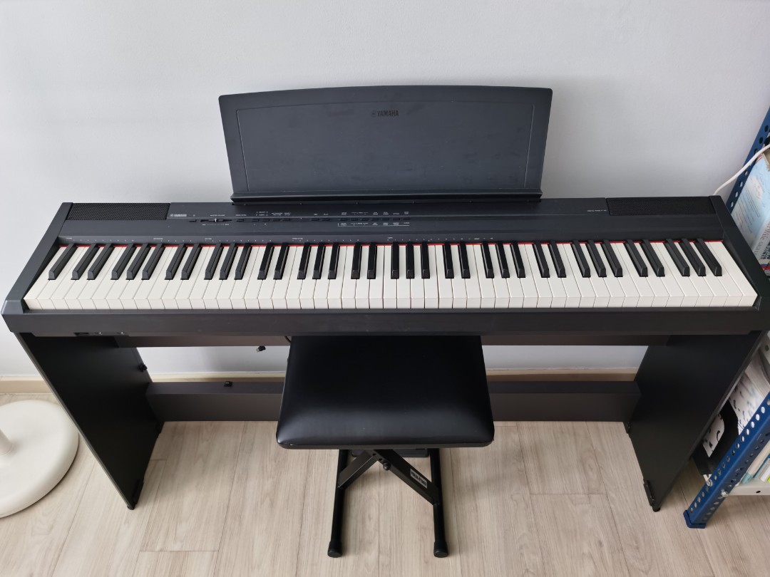 Yamaha digital piano p105 with piano chair, Hobbies & Toys, Music