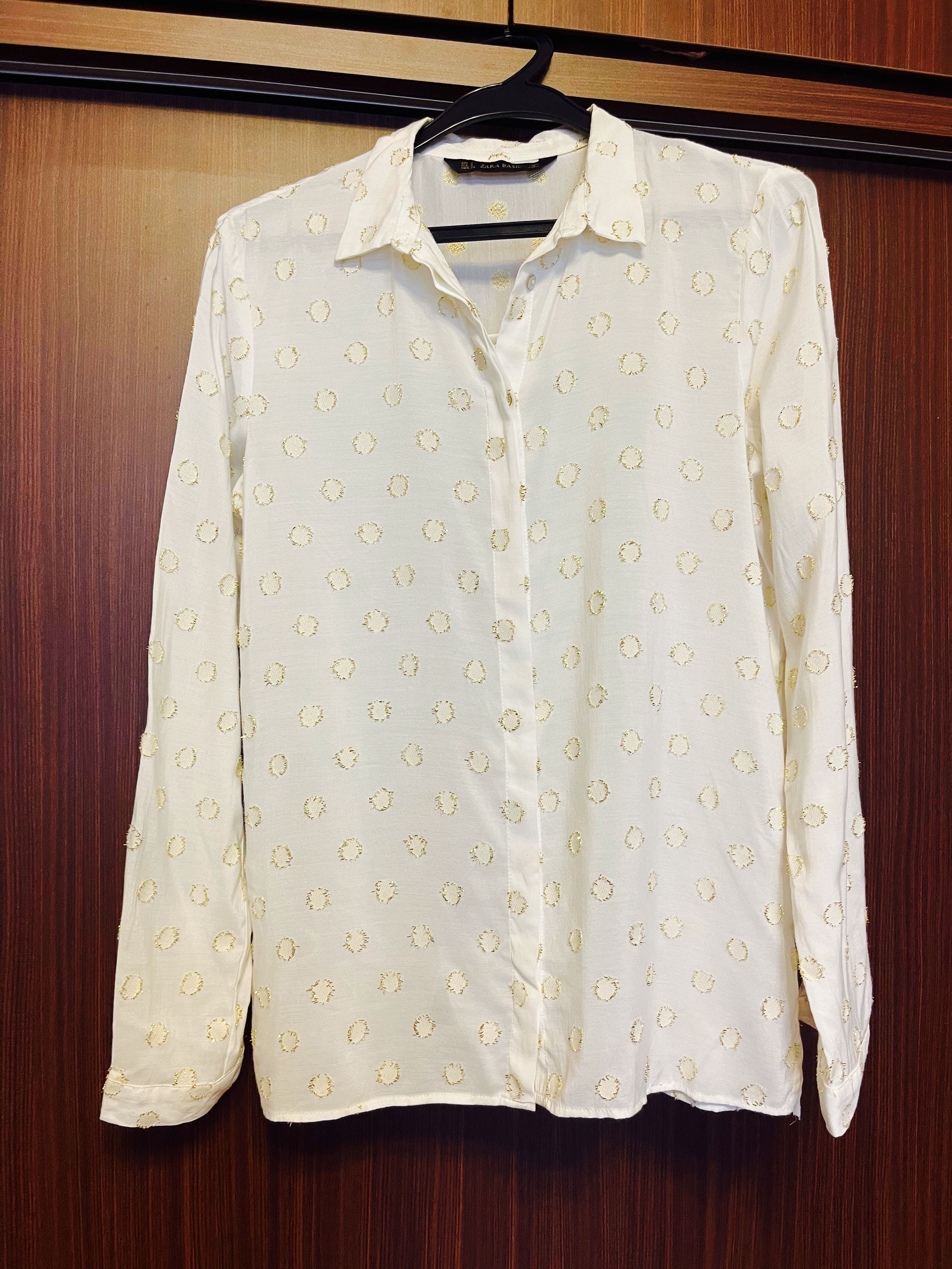 zara white top with polka dot sleeves