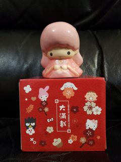（分類：）位於 。 由 cheerychums612 提交（商品編號 1068327654，圖片 1）。簡介： 。