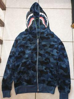BAPE 鯊魚迷彩外套 L號