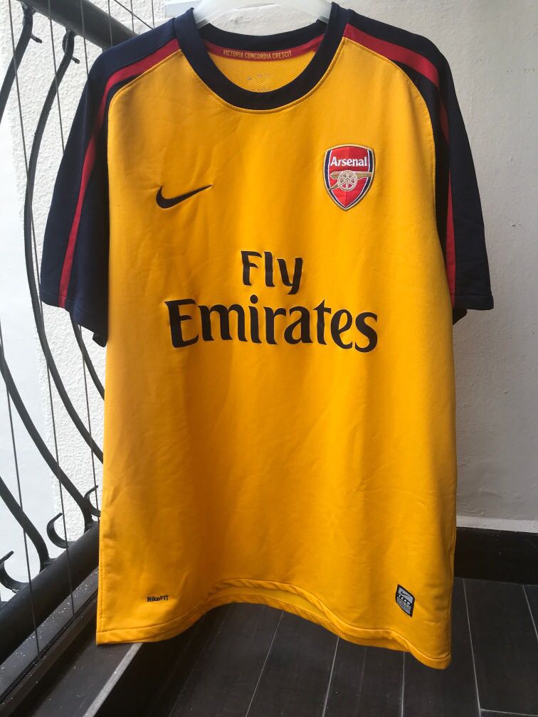 Old arsenal yellow jersey shop