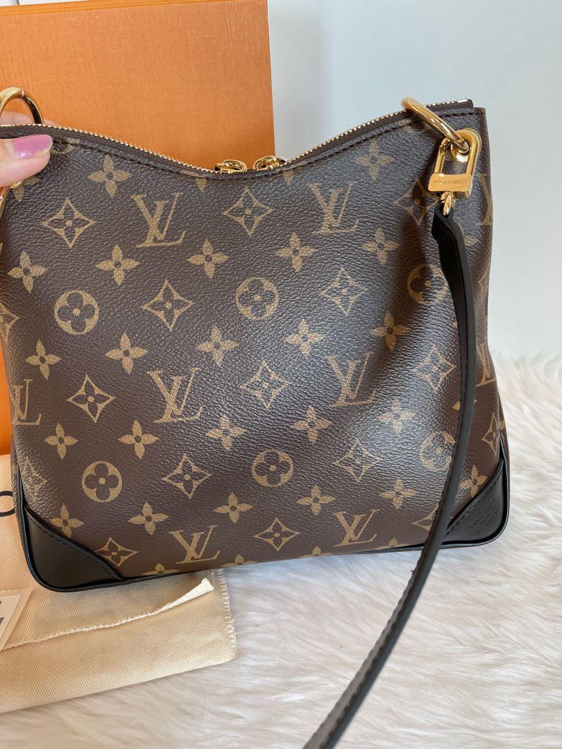 Louis Vuitton Odeon Monogram MM REVIEW- What fits inside? Mod