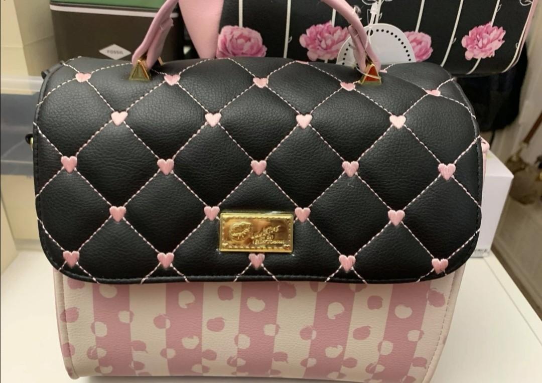 Betsey johnson clearance sling bag
