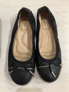(Category: ) located in . Submitted by preloved.izan (Listing ID 1068344317, Image 1). Description: .