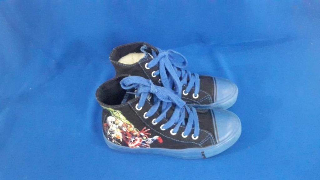 Captain Marvel Shoes (Children) Original~Sepatu Anak BrandedCaptain Marvel  Shoes (Children) Original~Sepatu Anak Branded, Fesyen Pria, Sepatu ,  Sneakers di Carousell