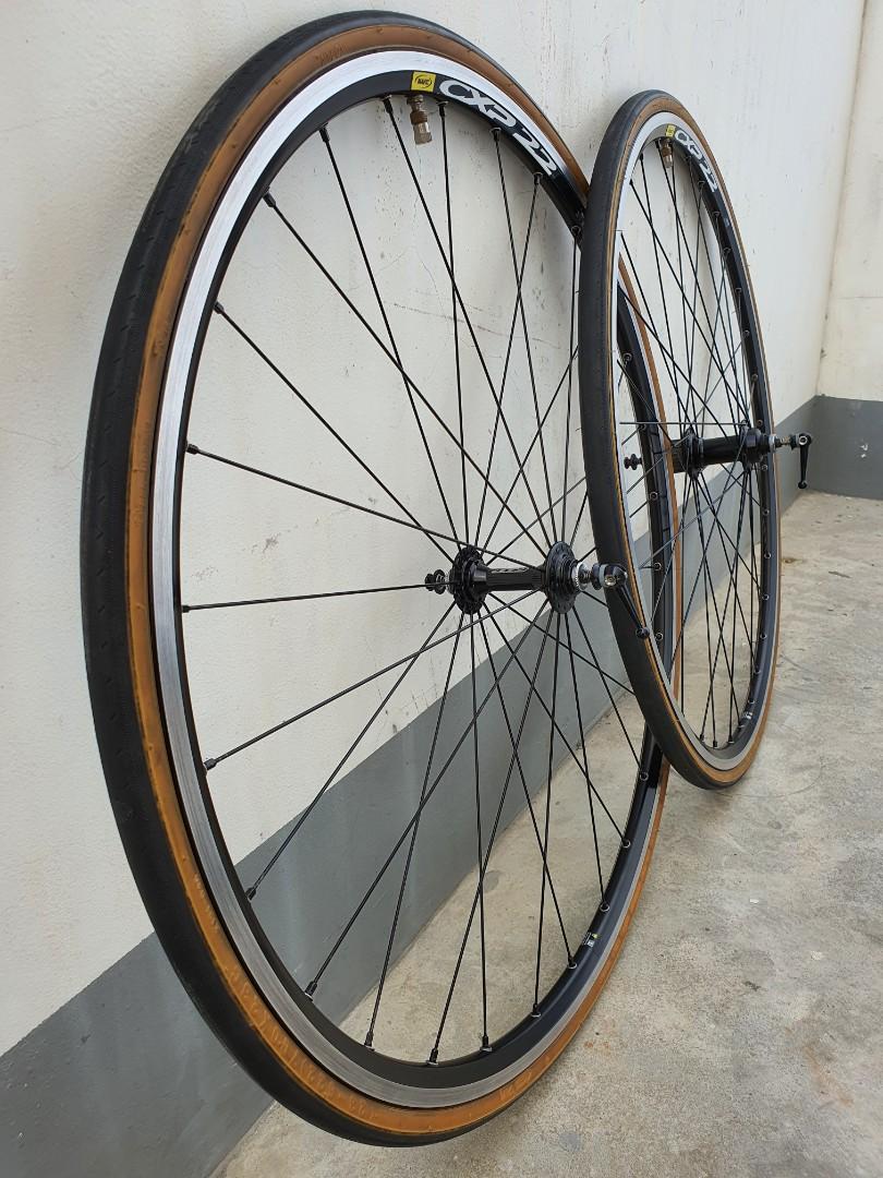 Felt Mavic CXP22 700c Wheelset, Sports Equipment, Bicycles & Parts