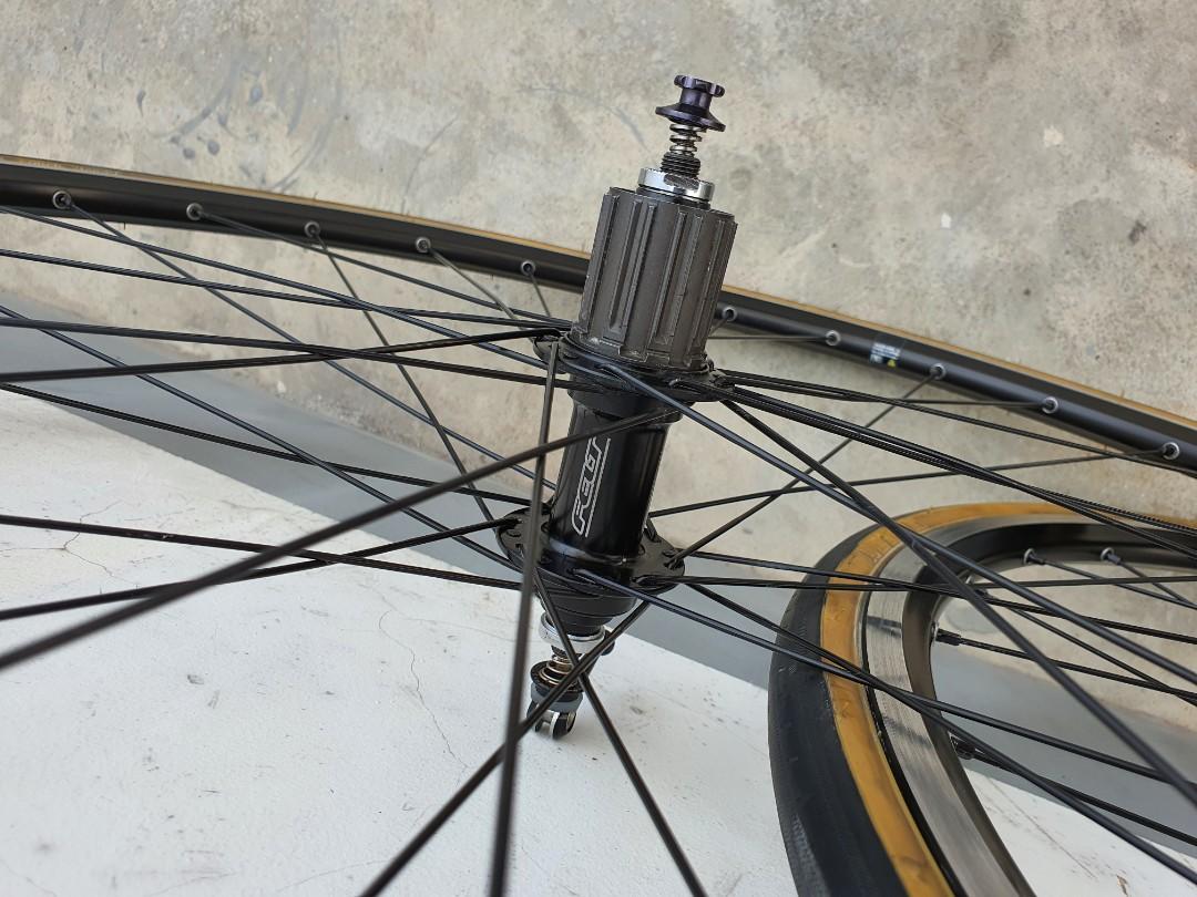 Felt Mavic CXP22 700c Wheelset, Sports Equipment, Bicycles & Parts