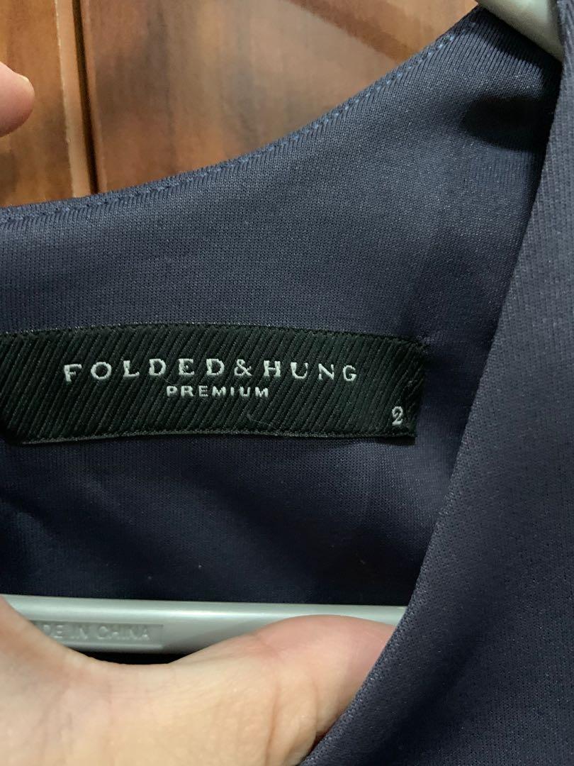 Folded & Hung Dress (Category: Dresses) located in Manila. Submitted by hflores_23 (Listing ID 1068382625, Image 3). Description: Dress na pwede pang-office pwede din pang-gimik. I had this in my closet a long time na. But not used often. The zipper at the back has some flaws. Natastas sa may dulo, but zipper still works. Just needs to sew the hems..
