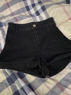 (Category: ) located in . Submitted by _prelovedbyac (Listing ID 1068361838, Image 1). Description: .