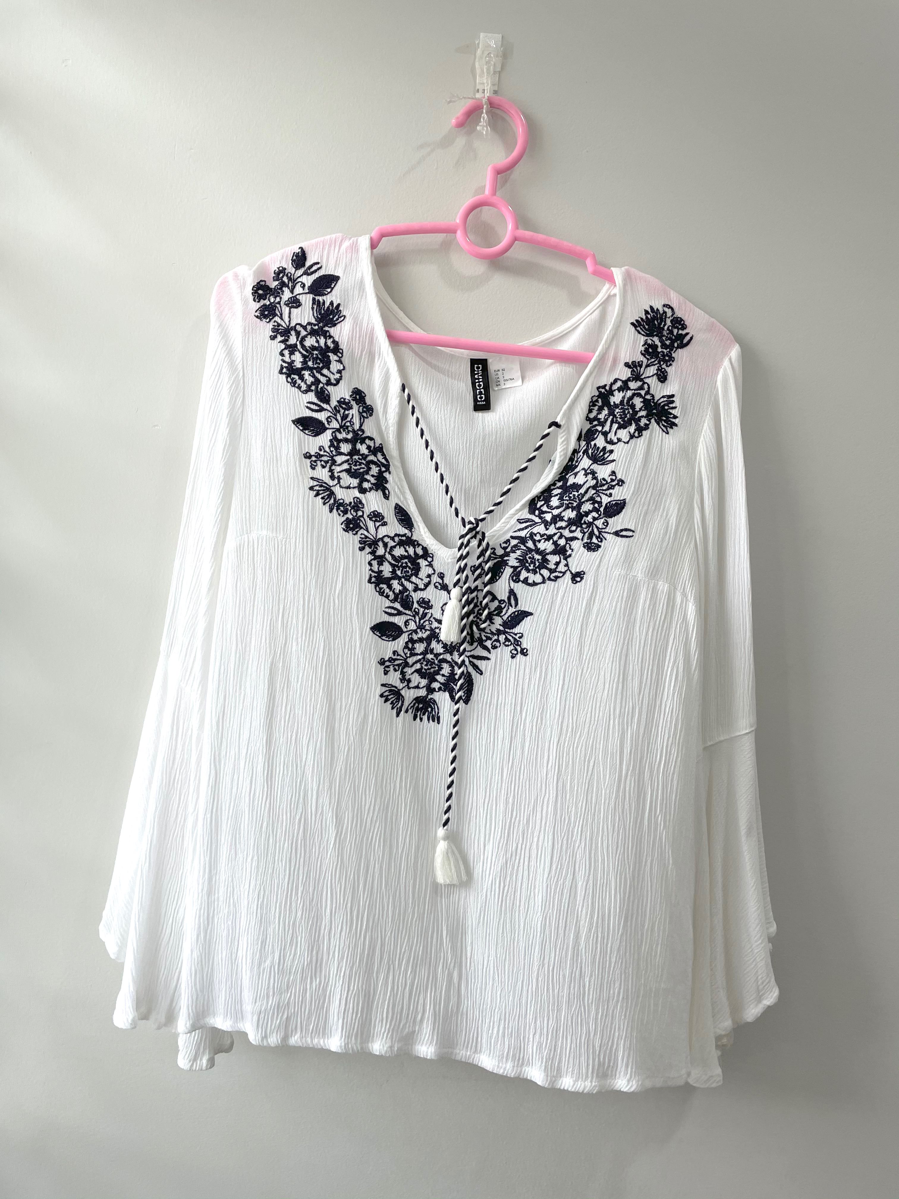 H&m white deals embroidered top