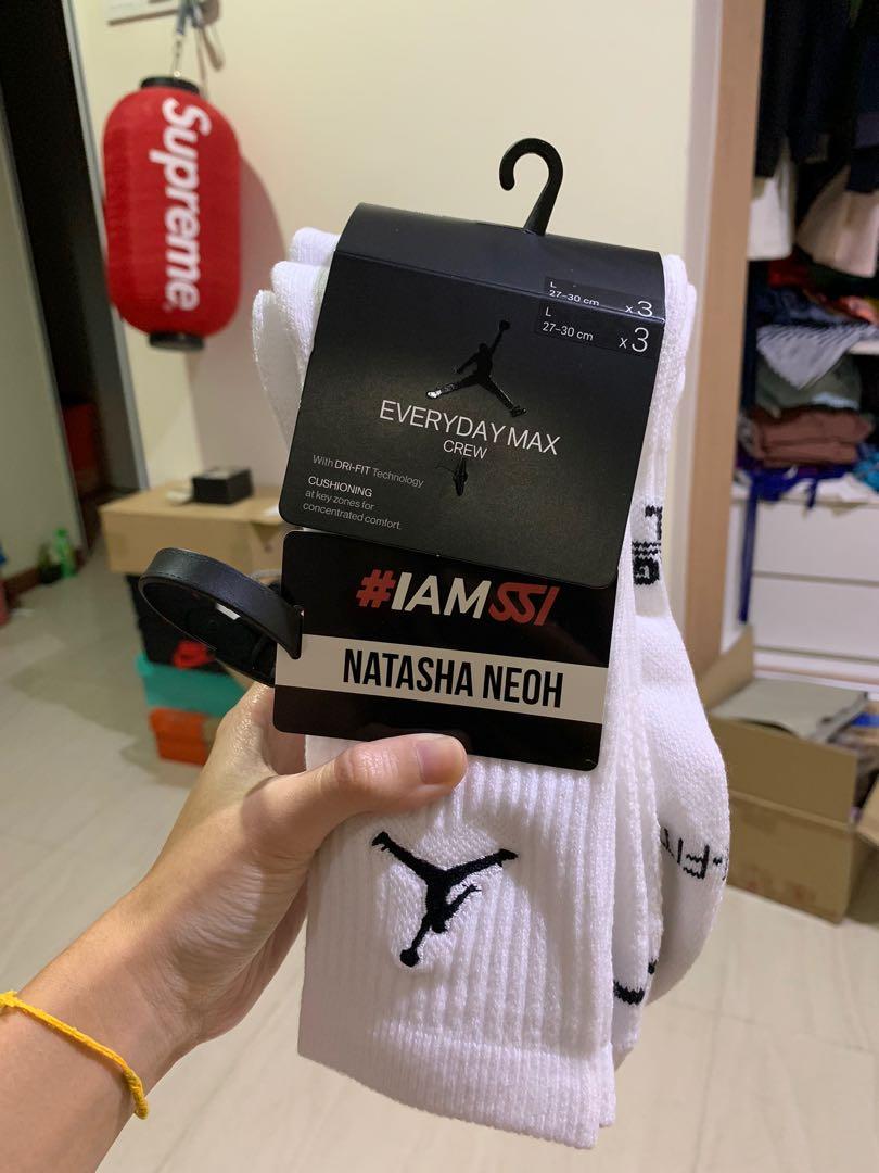 Jordan Everyday Max Unisex Crew Socks, Men's Fashion, Activewear on  Carousell