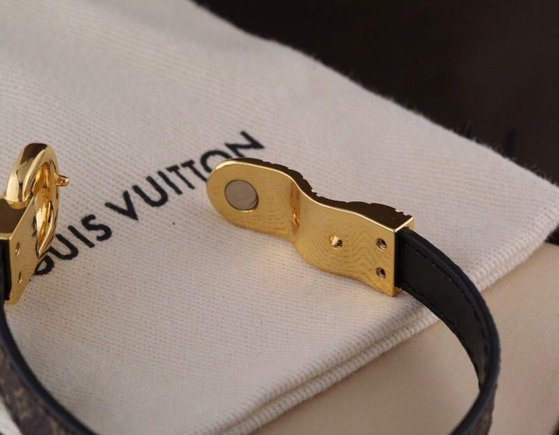 Louis vuitton monogram bracelet ( preorder japan) (Category: Luxury Accessories) located in Angeles City. Submitted by lux.finds (Listing ID 1068222917, Image 3). Description: Additional 200 pesos for complete inclusion Genuine leather.