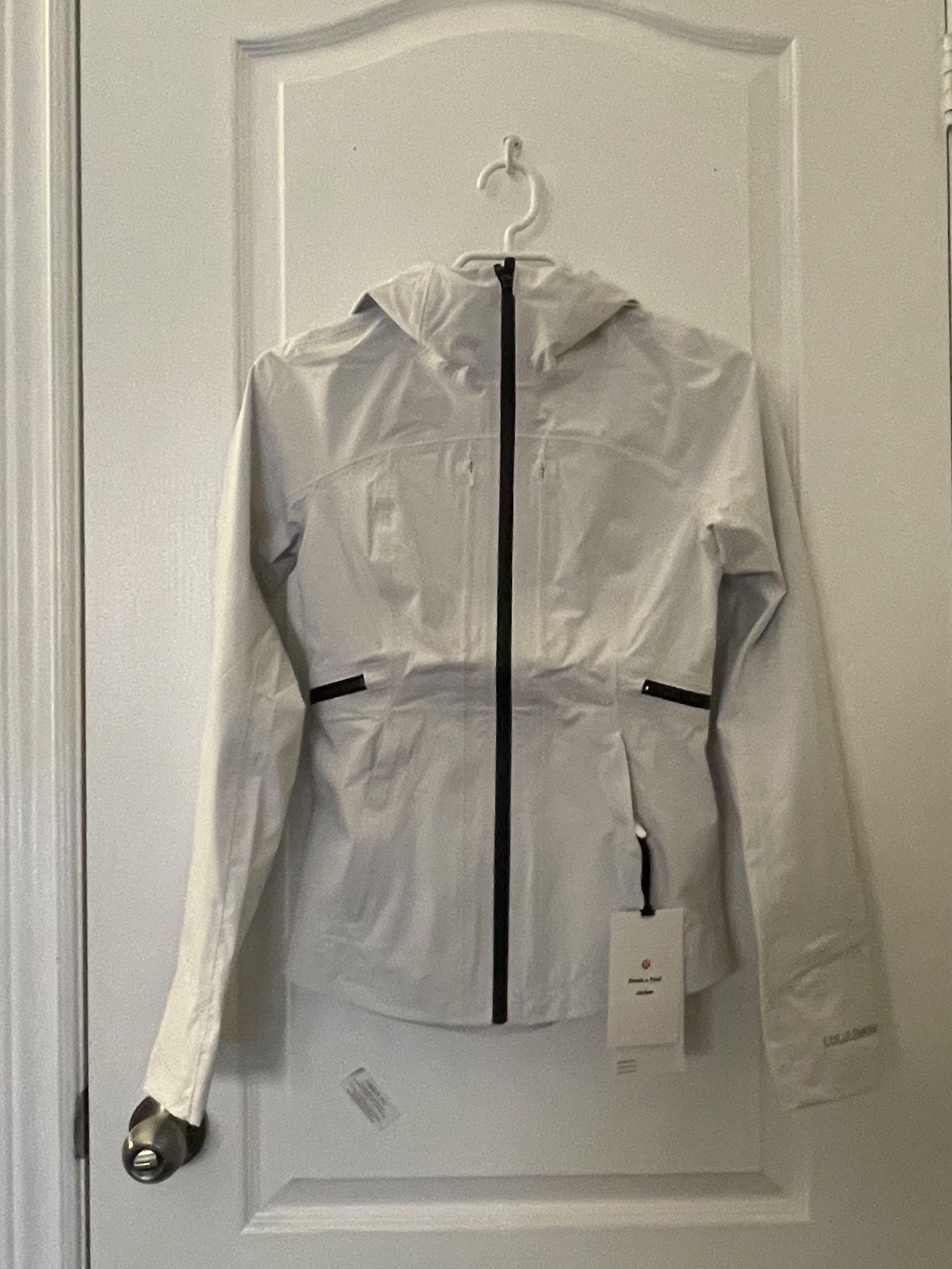 lululemon break a trail jacket review