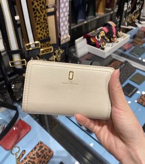 Marc Jacobs 零錢包mj短夾皮夾 預購在旋轉拍賣