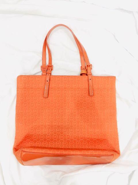 Michael kors neoprene online tote