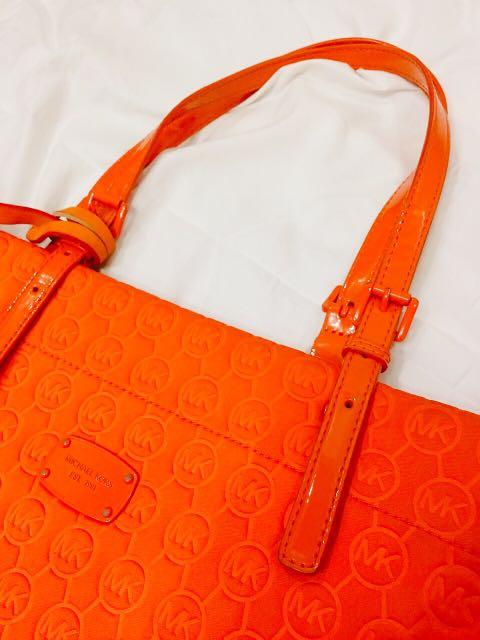 Michael kors hotsell neoprene tote
