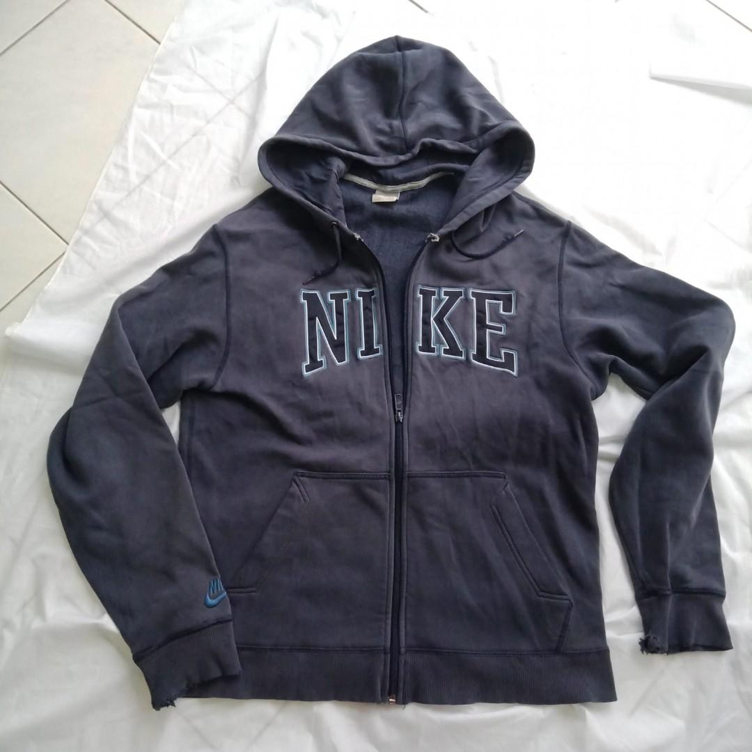 Hoodie with headphone best sale holes