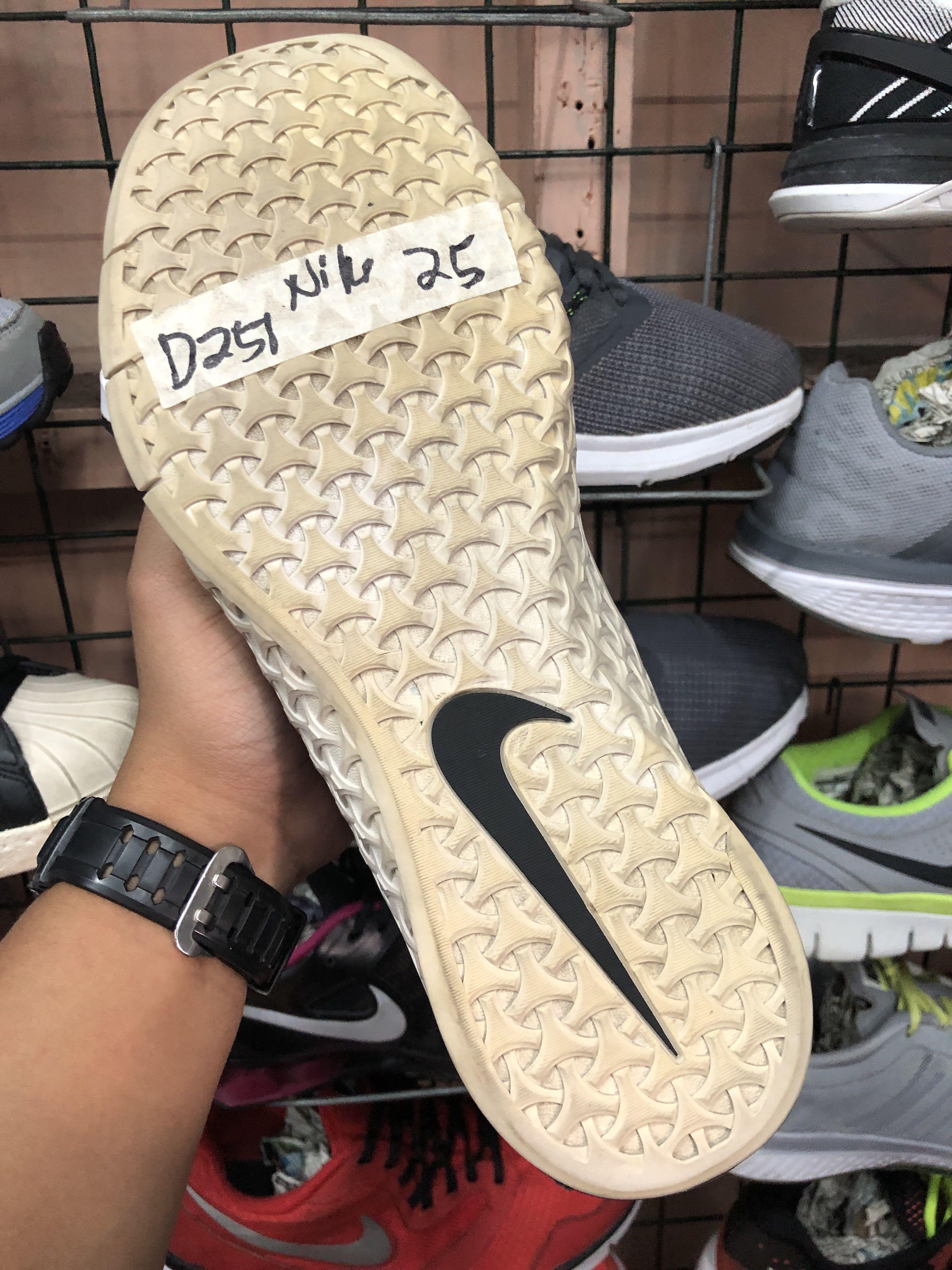 Nike metcon atmosphere grey hotsell