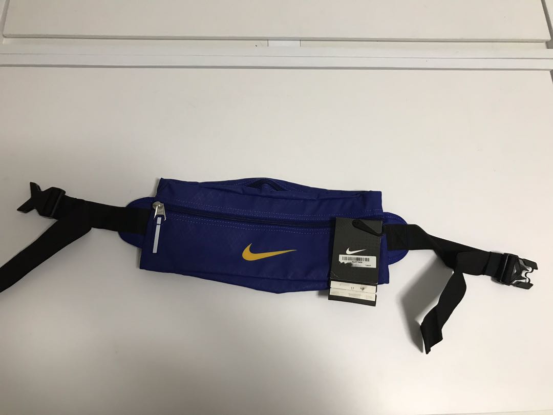 Nike Pouch, Men's Fashion, Bags, Belt bags, Clutches and Pouches on ...