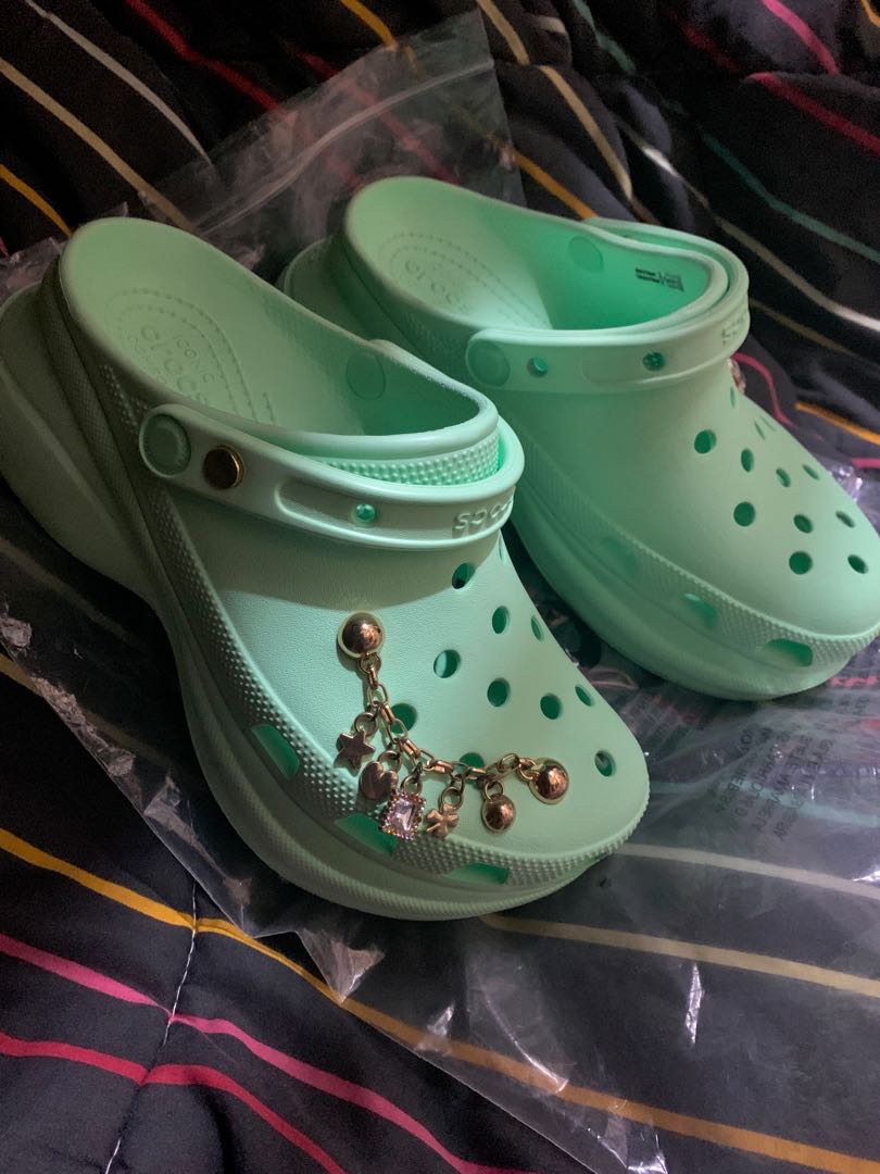 Bae shop crocs mint